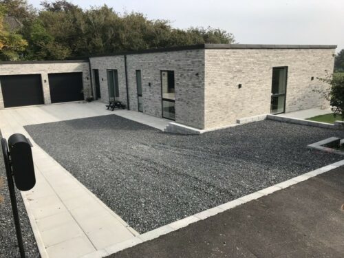 Sorte granitskærver